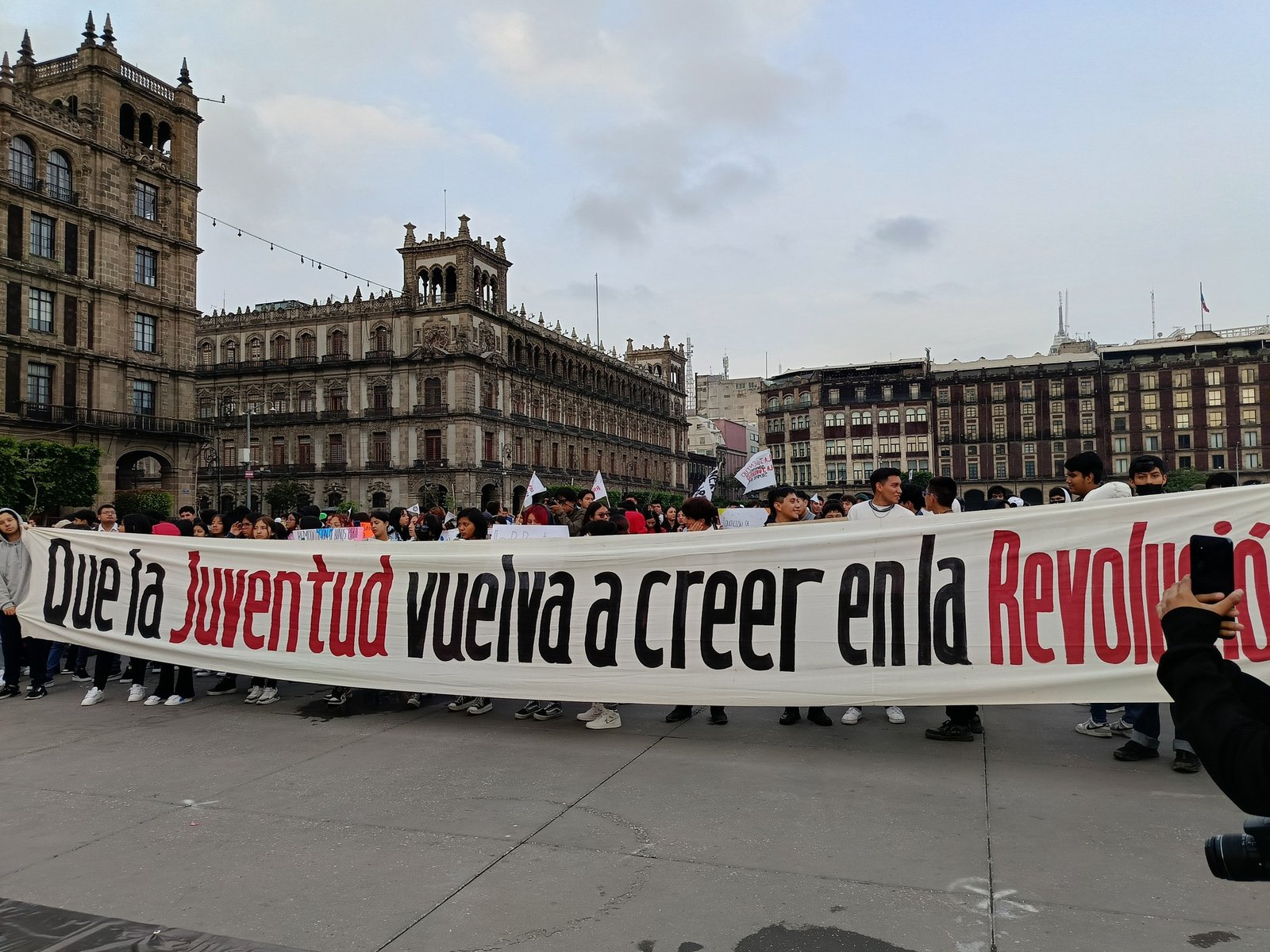 Exigen atención a escuelas olvidadas en Ixtapaluca