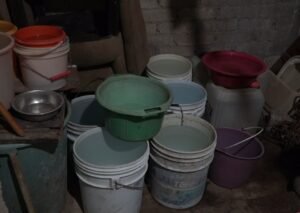 #Crónica La lucha por sobrevivir con treinta litros de agua al día